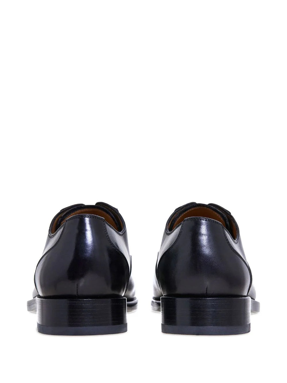 Ferragamo zapatos oxford con puntera en contraste