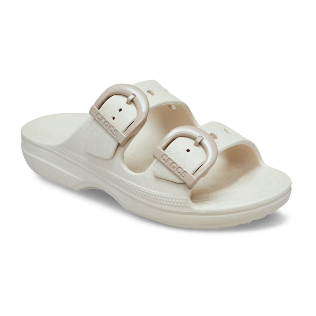 Crocs Women's Saturday Enamel Buckle Sandal - Café 2MC - vista 5