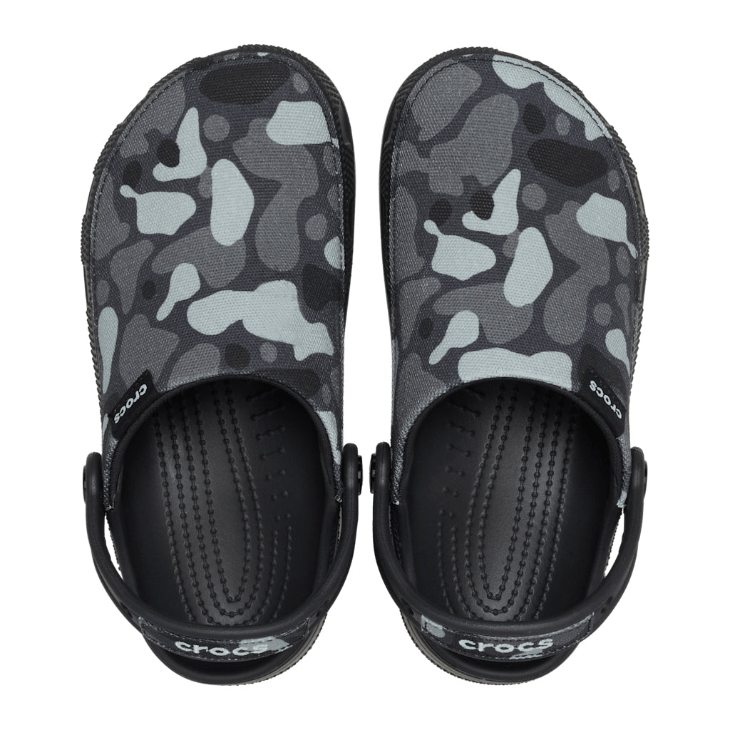 Crocs Classic Crafted Camo Clog - Negro 001 - vista 3