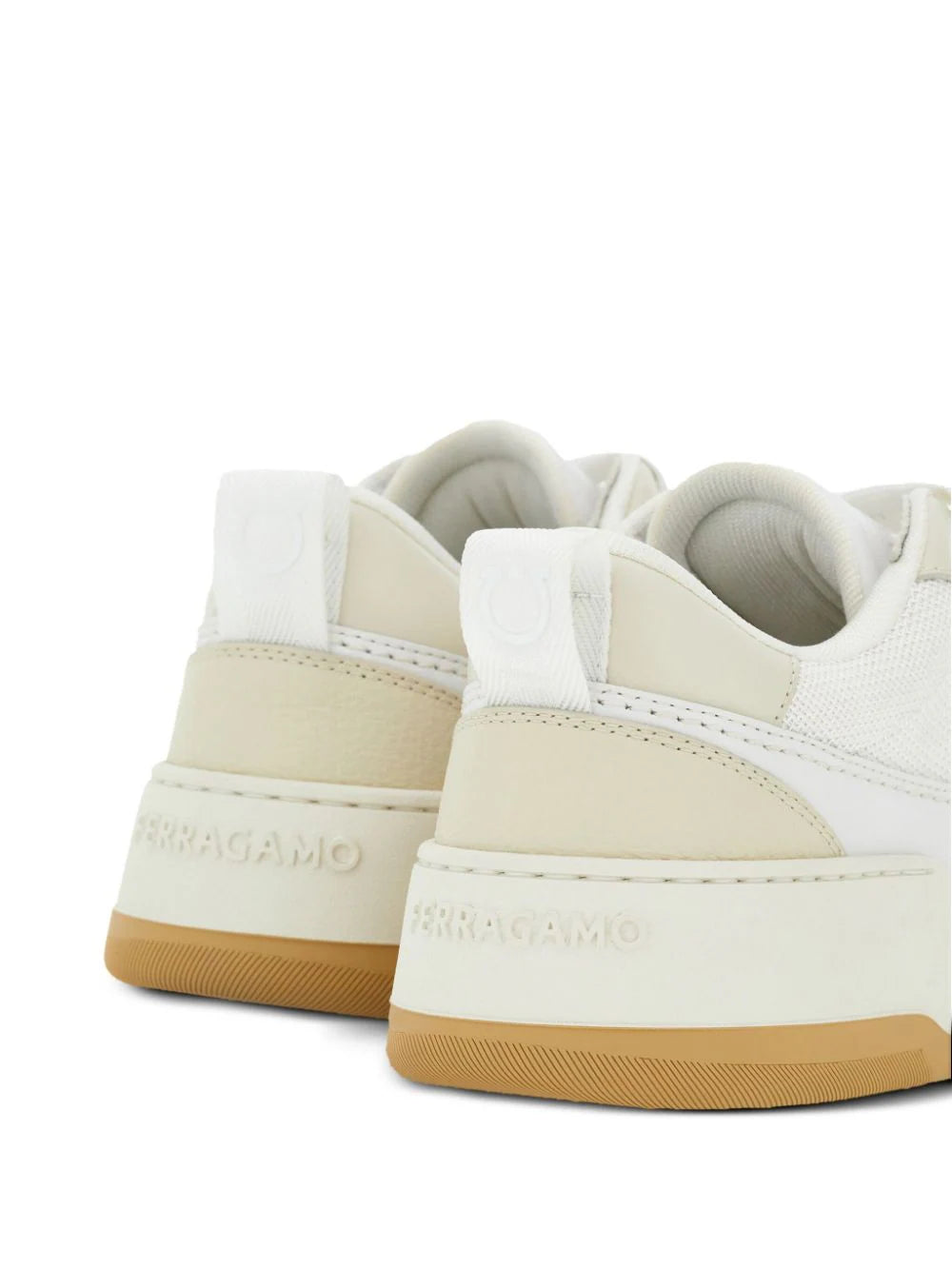 Ferragamo tenis con paneles