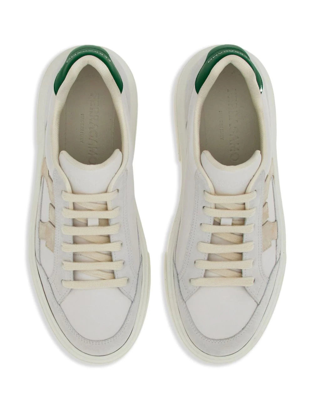 Ferragamo tenis con parche Gancini