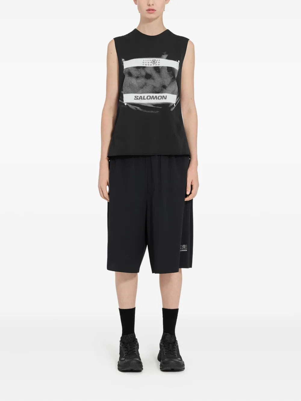 MM6 Maison Margiela X Salomon camiseta con logo estampado de MM6 Maison Margiela x Salomon - Negro - imagen 2