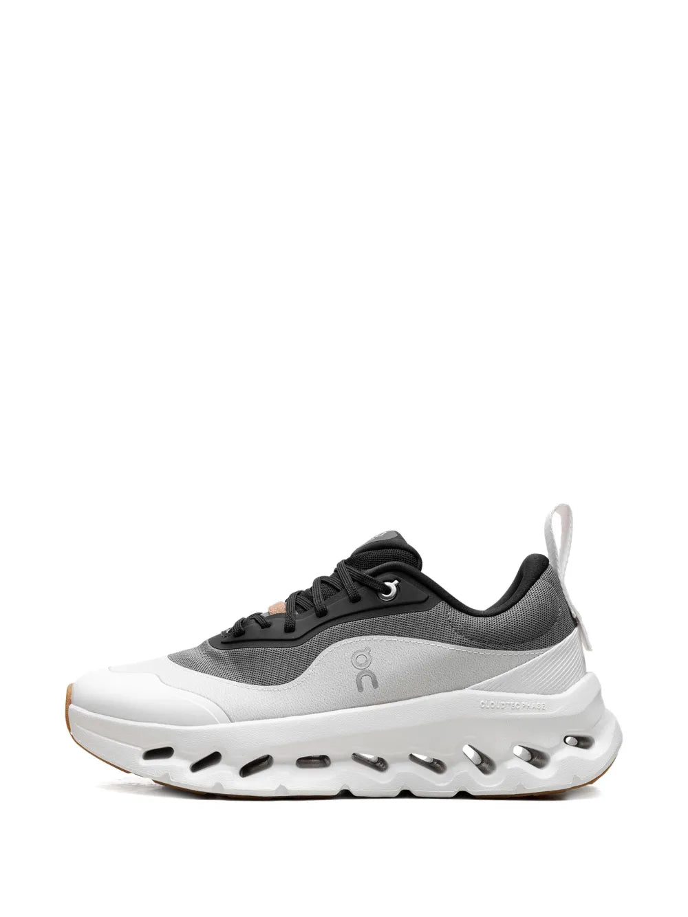 On Running tenis Cloudtilt 2 "Black/White" en colaboración con Loewe