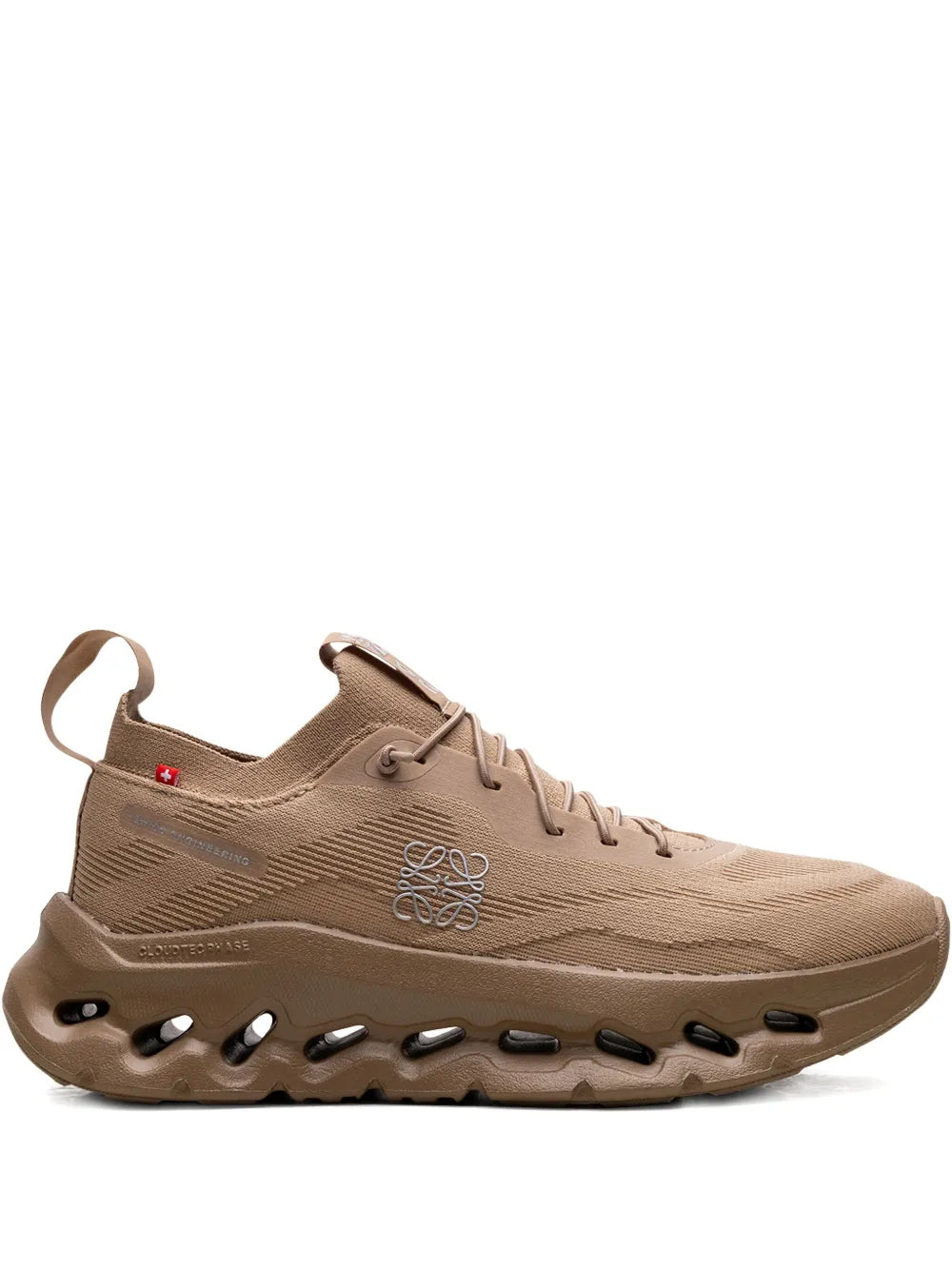 On Running tenis Cloudtilt "Dark Sand" de Karl Lagerfeld x Loewe