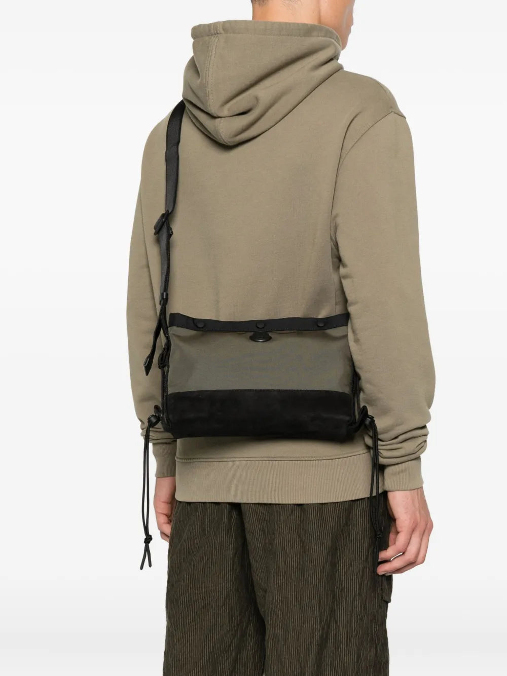 Moncler mochila tipo mensajero con placa del logo