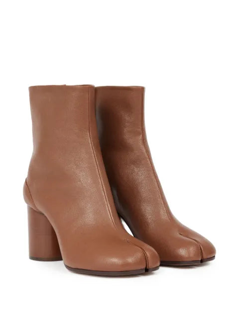 Maison Margiela botines Tabi - Marrón - vista 2