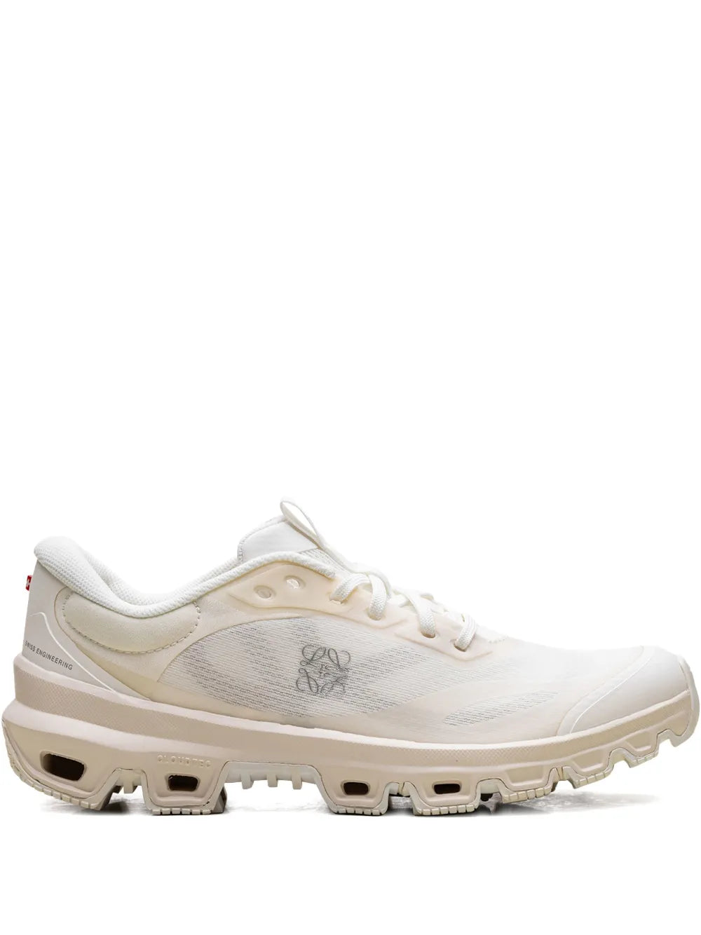 On Running tenis Cloudventure 2 "Eggshell" en colaboración con Loewe