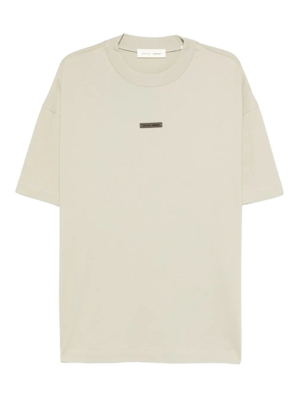 FEAR OF GOD ESSENTIALS playera con placa del logo