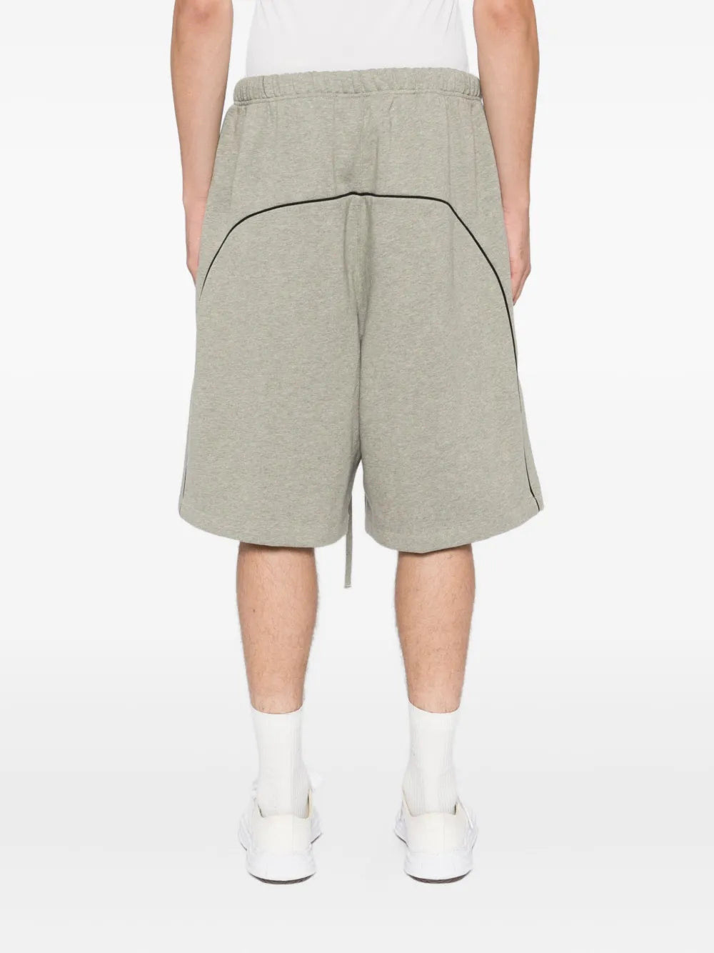 FEAR OF GOD ESSENTIALS bermudas con logo bordado
