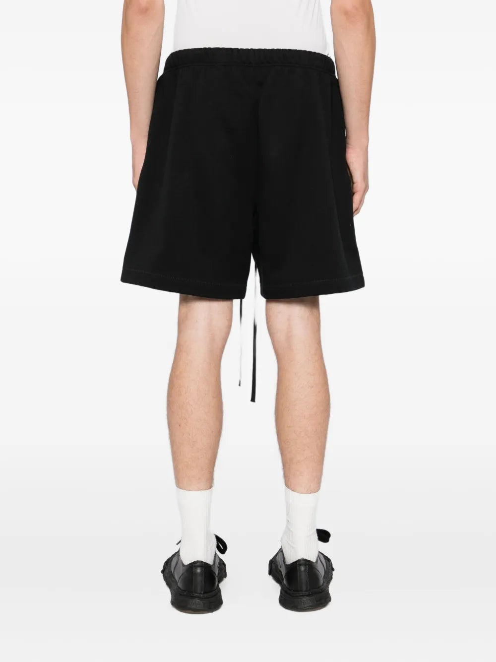 FEAR OF GOD ESSENTIALS shorts con apliques del logo