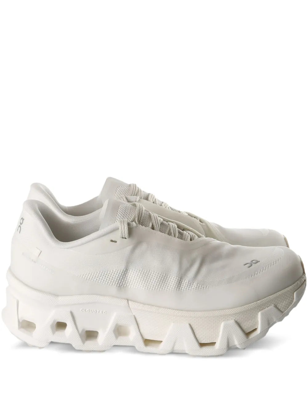 On Running tenis Cloudmonster en colaboración con Post Archive LEGIT