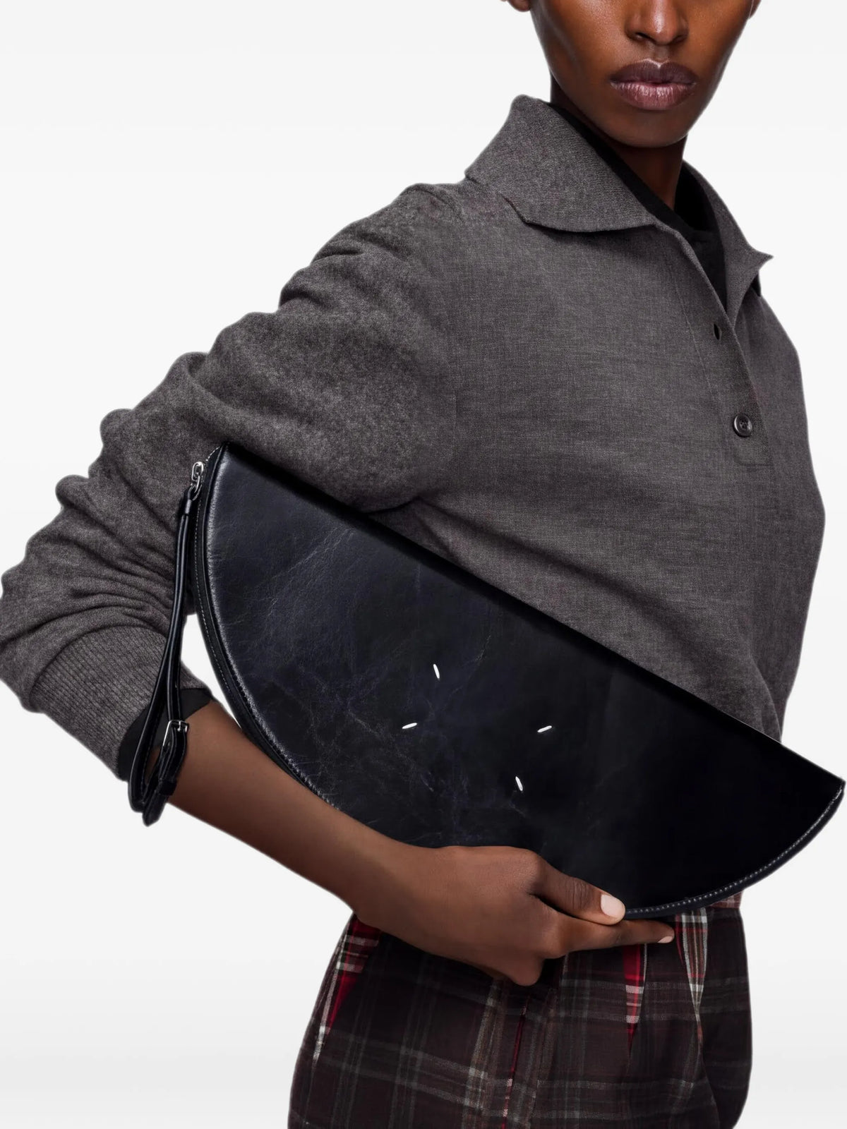 Maison Margiela bolsa de mano de piel en forma de medialuna - Negro - imagen 2
