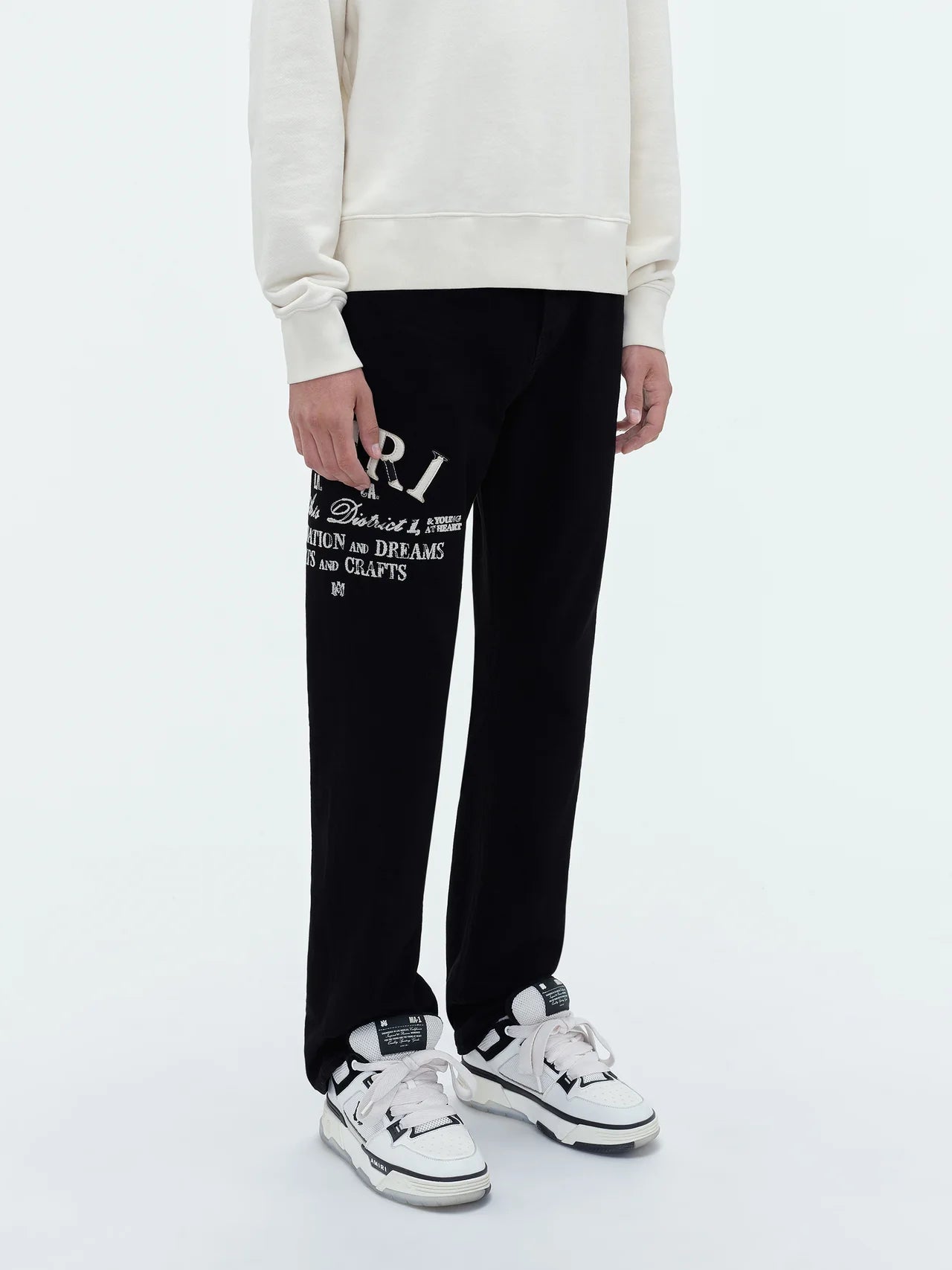 AMIRI DISTRESSED ARTS DISTRICT JEAN