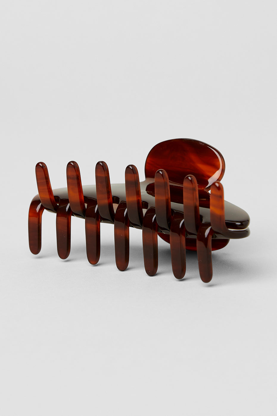 Alo Yoga 90's Claw Clip - Brown Tortoise - imagen 3