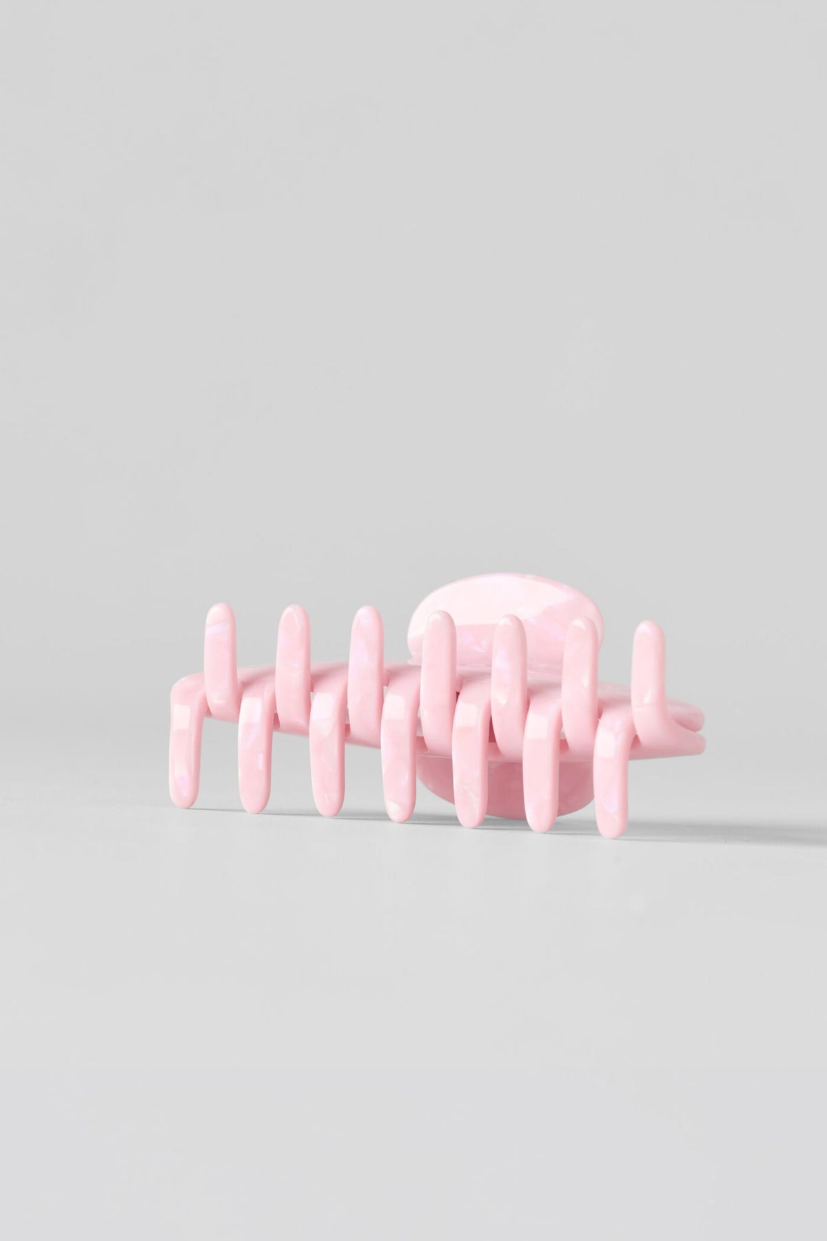 Alo Yoga 90's Claw Clip - Pink Marshmallow Shell - imagen 4