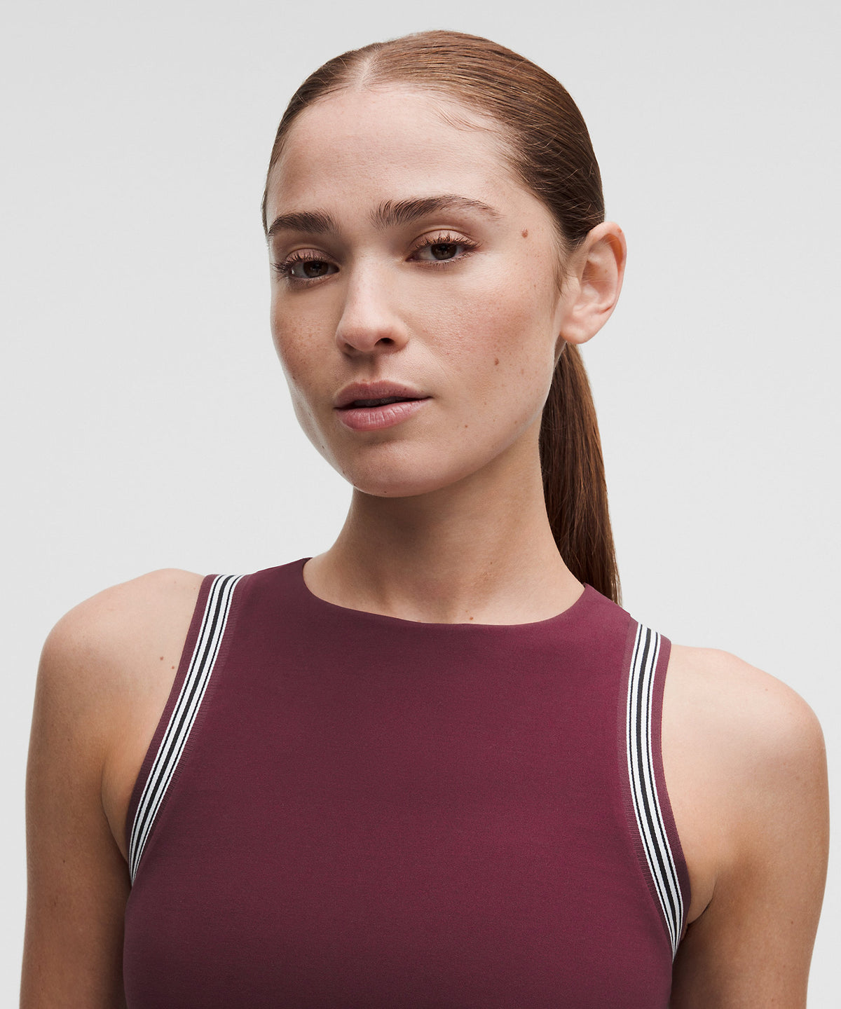 Lululemon Groove High-Neck Tank Top Stripe Trim - Burgundy Bay - imagen 4