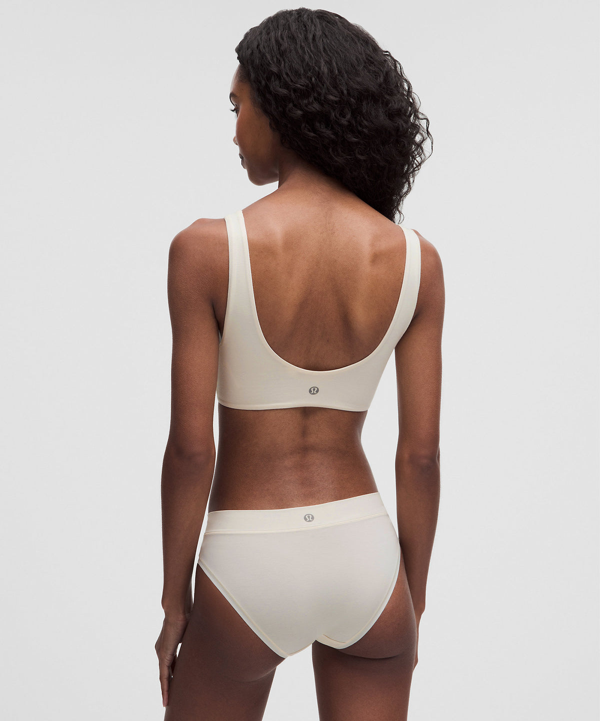 Lululemon UnderEase Scoop-Neck Bralette A-C Cups - Light Ivory - imagen 2
