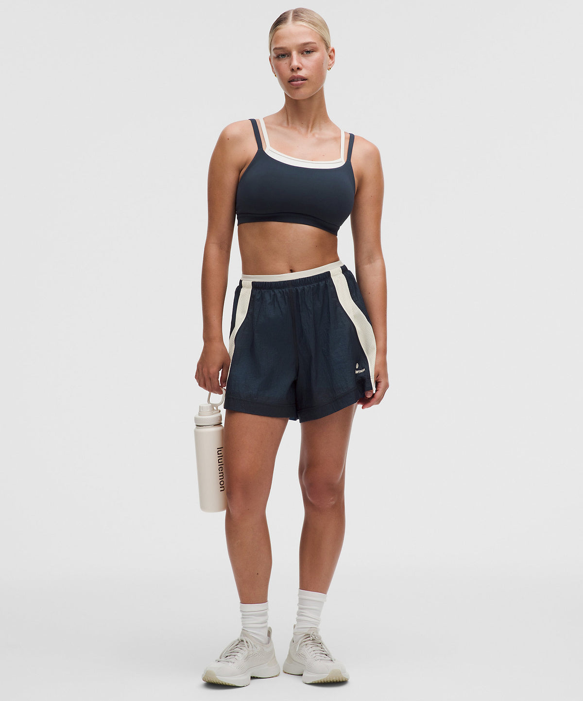 Lululemon Layered Cami-Strap Bra Light Support, C/D Cup - True Navy - imagen 3