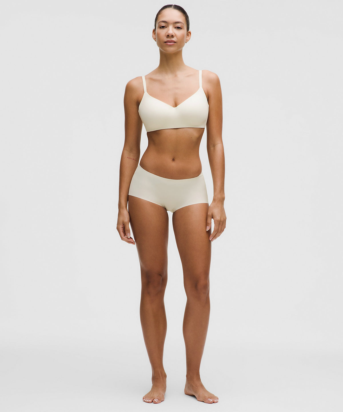 Lululemon Wundermost Adjustable T-Shirt Bra A–DD Cups - Light Ivory - imagen 3