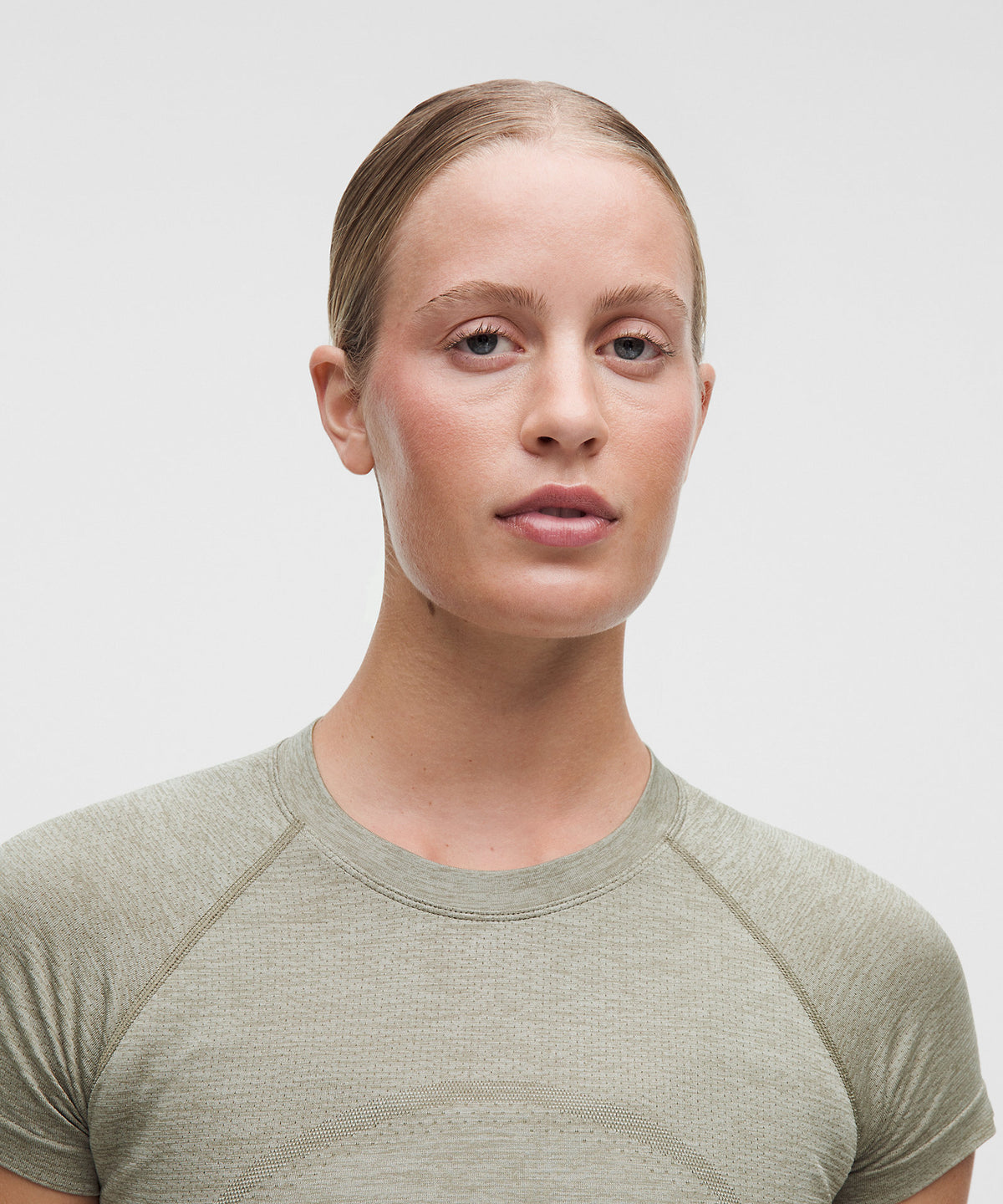 Lululemon Swiftly Tech Cropped Short-Sleeve Shirt 2.0 - Cypress Forest - imagen 4