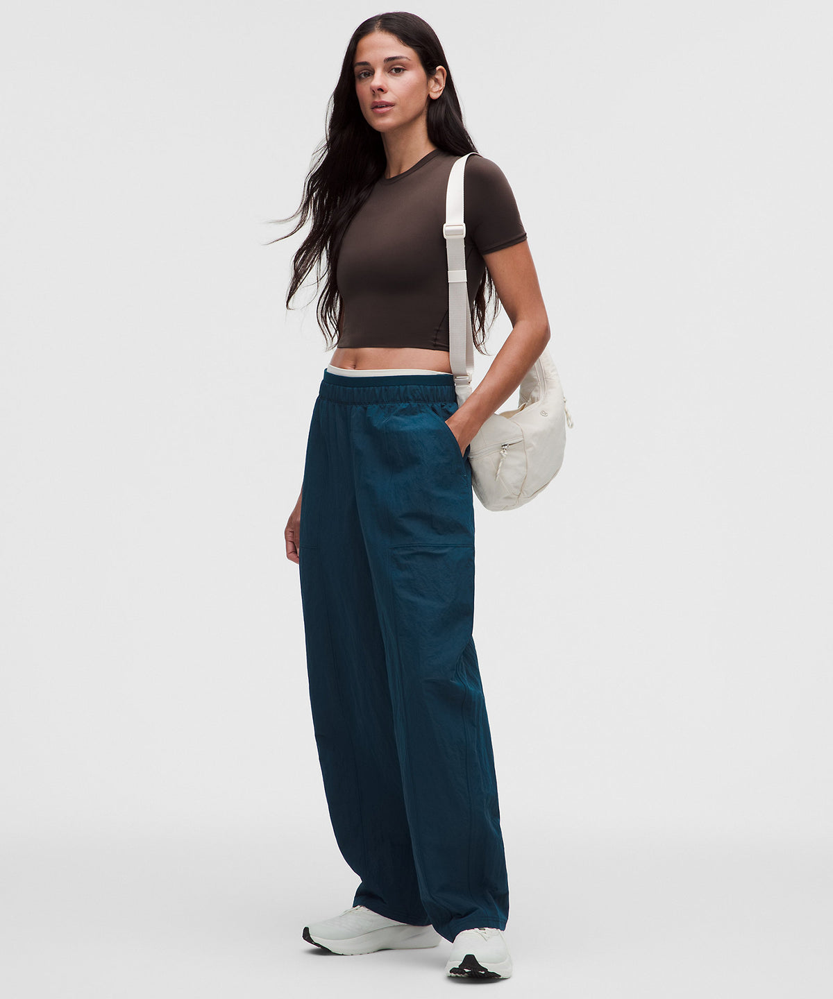 Lululemon Wundermost Ultra-Soft Nulu Crewneck Cropped T-Shirt - Mahogany Muse - imagen 2
