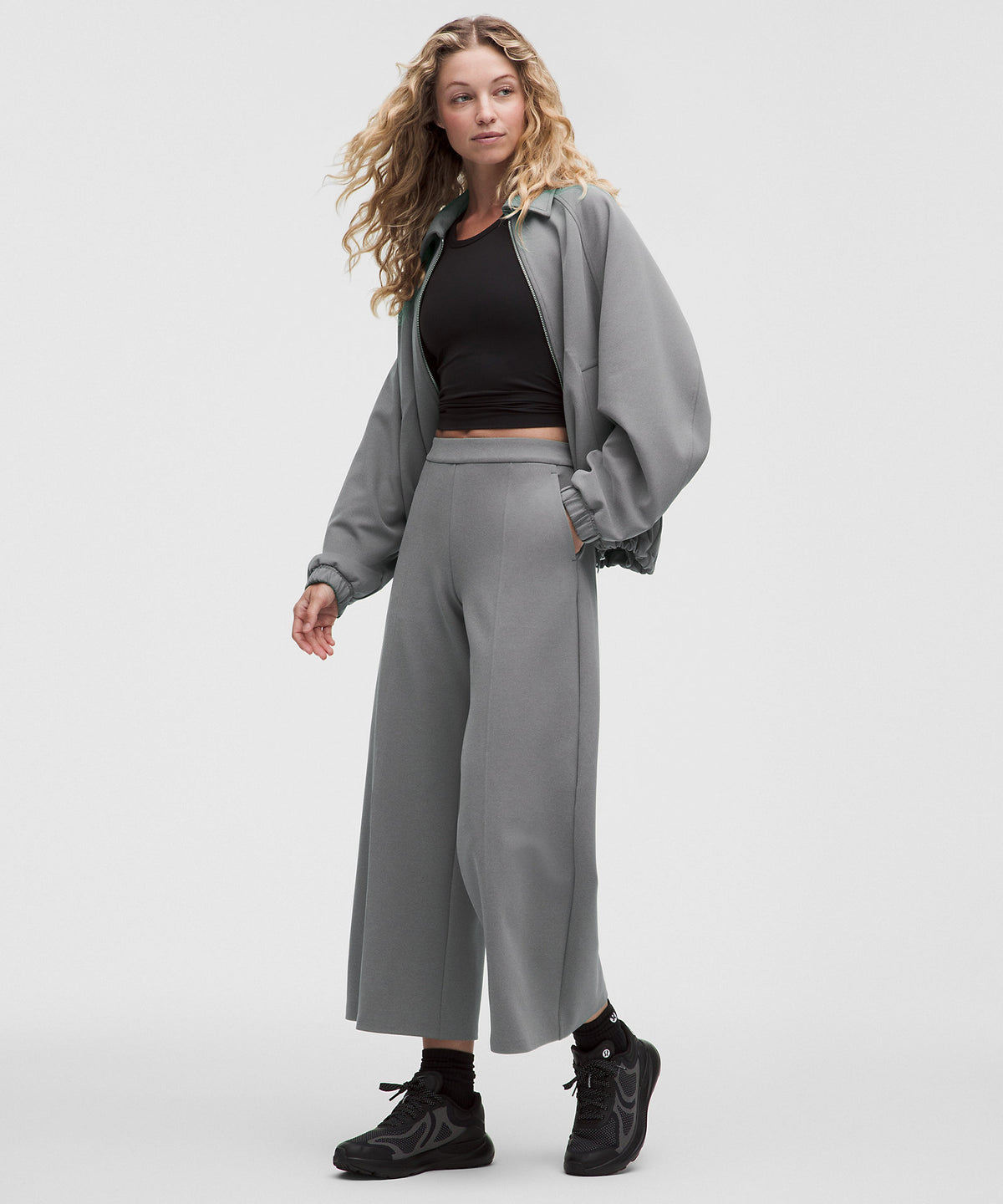 Lululemon Daydrift Mid-Rise Cropped Wide-Leg Trouser Twill - Heathered Onyx Grey - imagen 1