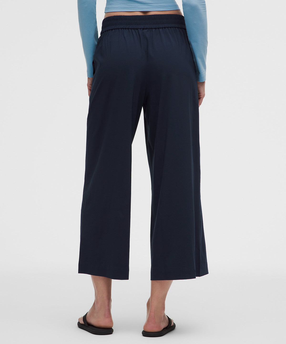 Lululemon Breezily Mid-Rise Cropped Pant - True Navy - imagen 3