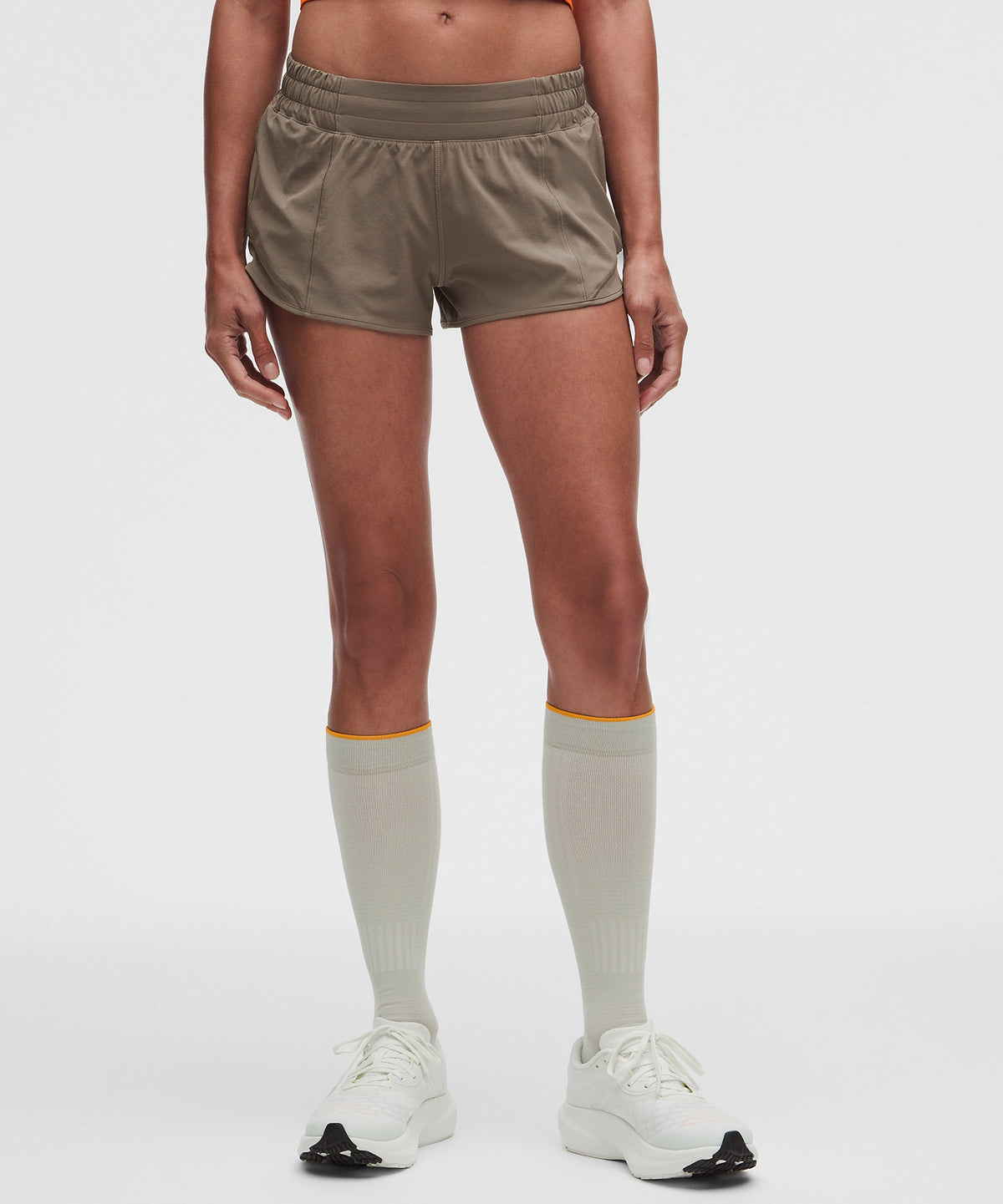 Lululemon Hotty Hot Low-Rise Lined Short 2.5" - Cypress Forest - imagen 2
