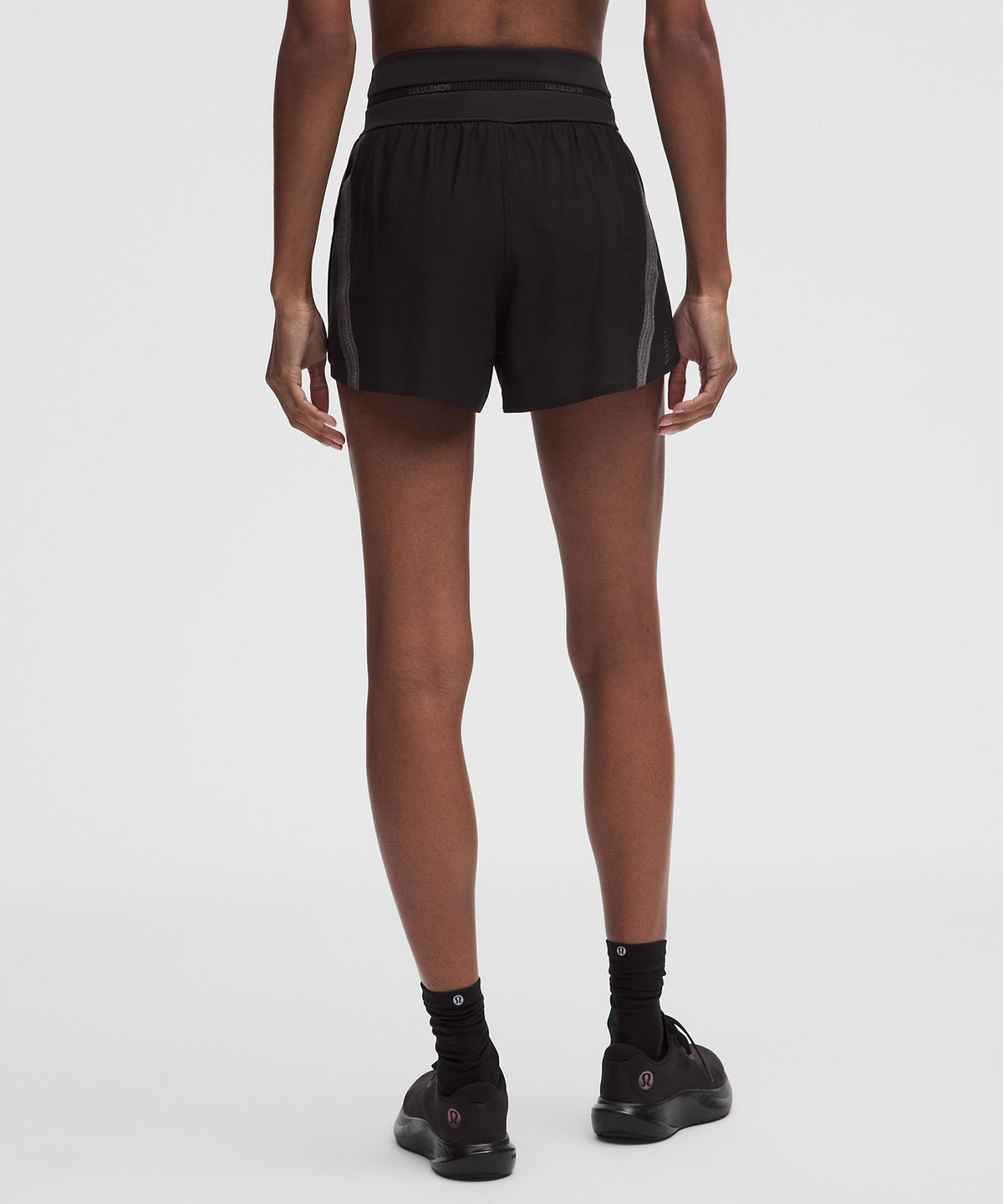 Lululemon Fast and Free Airflow Mid-Rise Running Short 3” - Black - imagen 3