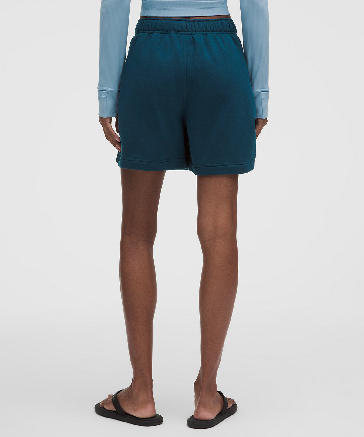 Lululemon Scuba Evolve Oversized Short 5" - Remixed Marine - imagen 3