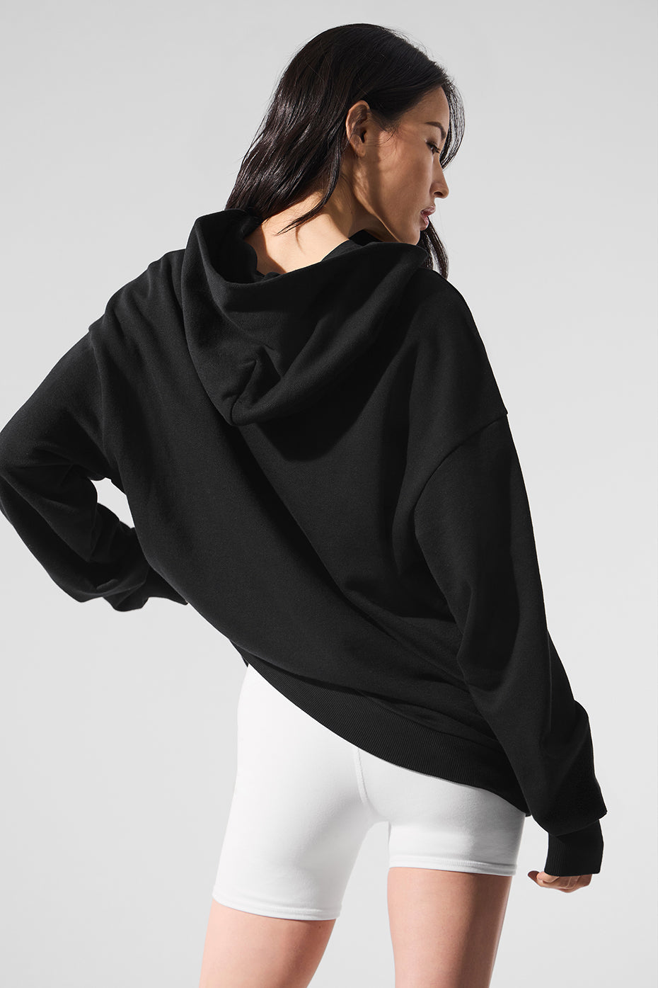 Alo Yoga Chill Hoodie - Black - imagen 3