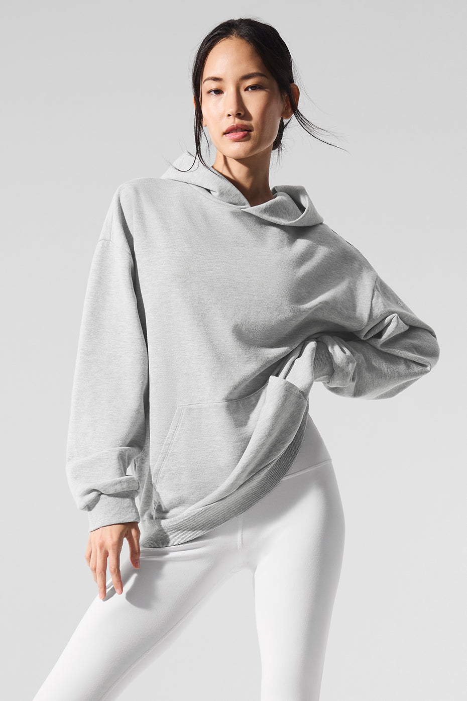 Alo Yoga Chill Hoodie - Athletic Heather Grey - imagen 1