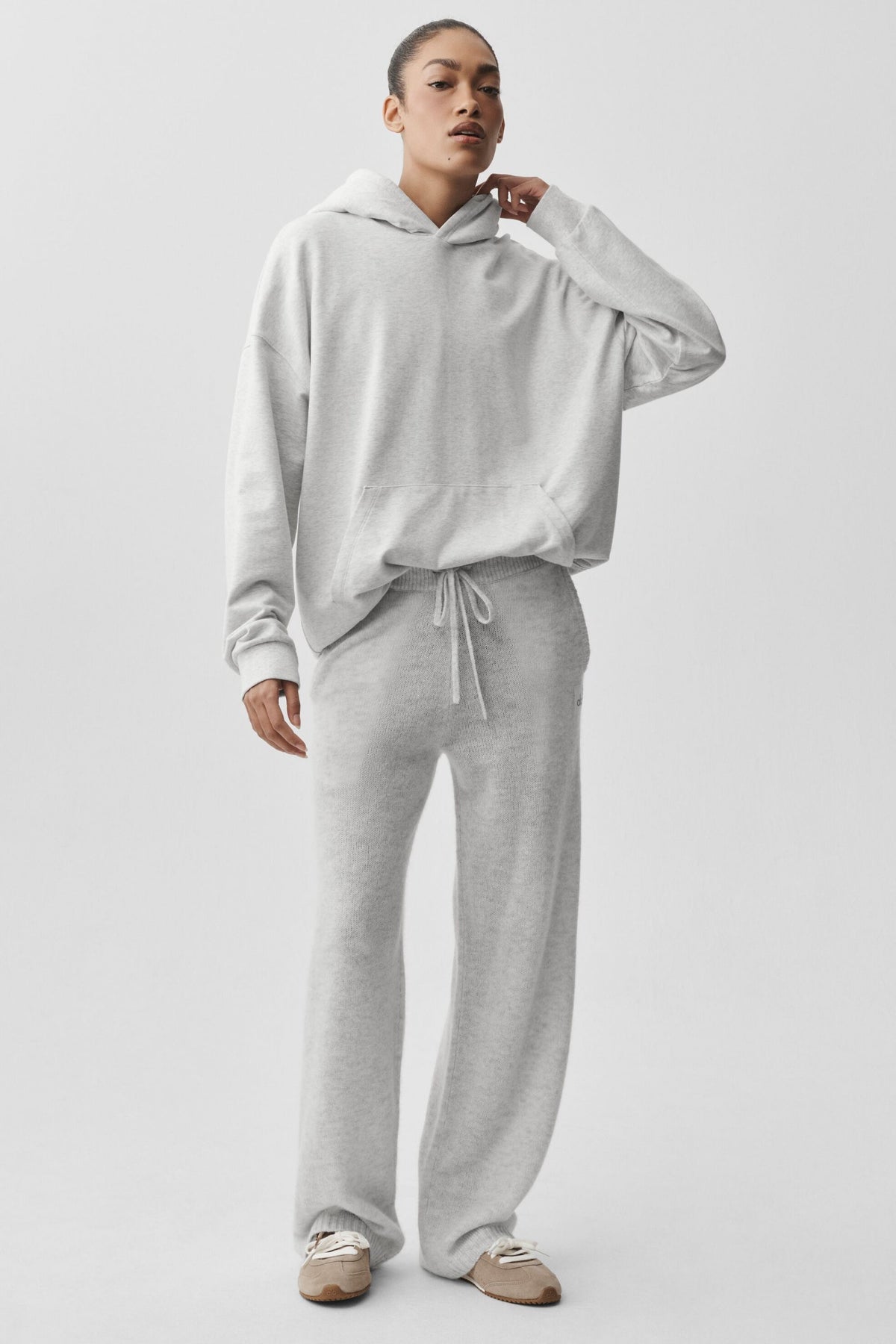 Alo Yoga Double Take Hoodie - White Heather - imagen 4