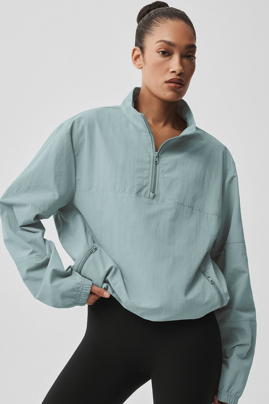 Alo Yoga Light Weight Takeaway Track Pullover - Desert Sage - imagen 1
