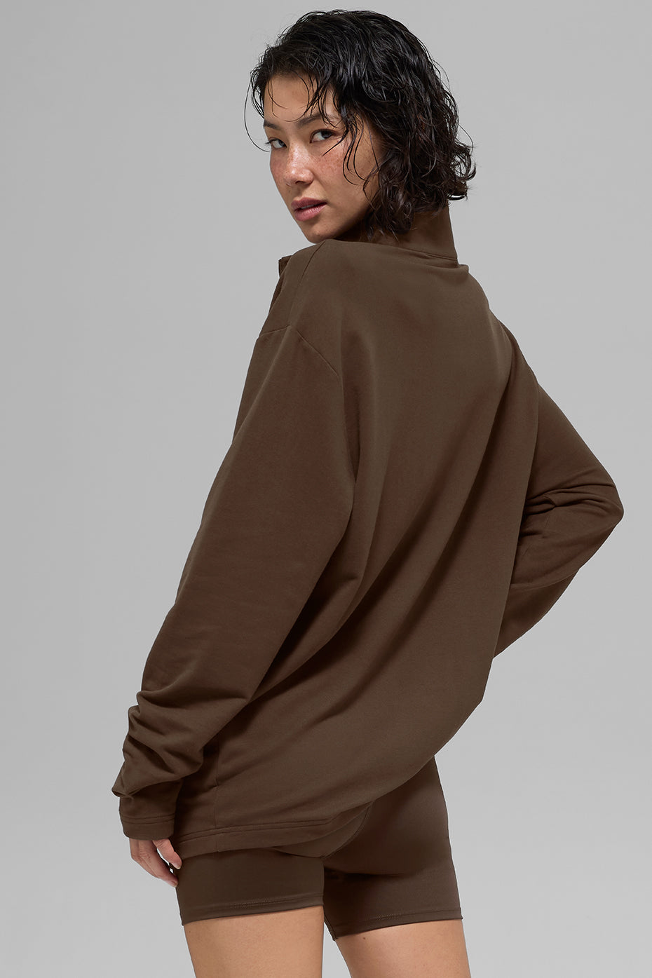 Alo Yoga Double Take Long Sleeve 1/4 Zip - Espresso - imagen 3