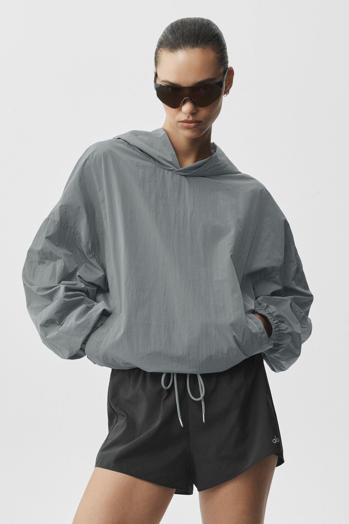 Alo Yoga Axis Hooded Pullover - Monument - imagen 1