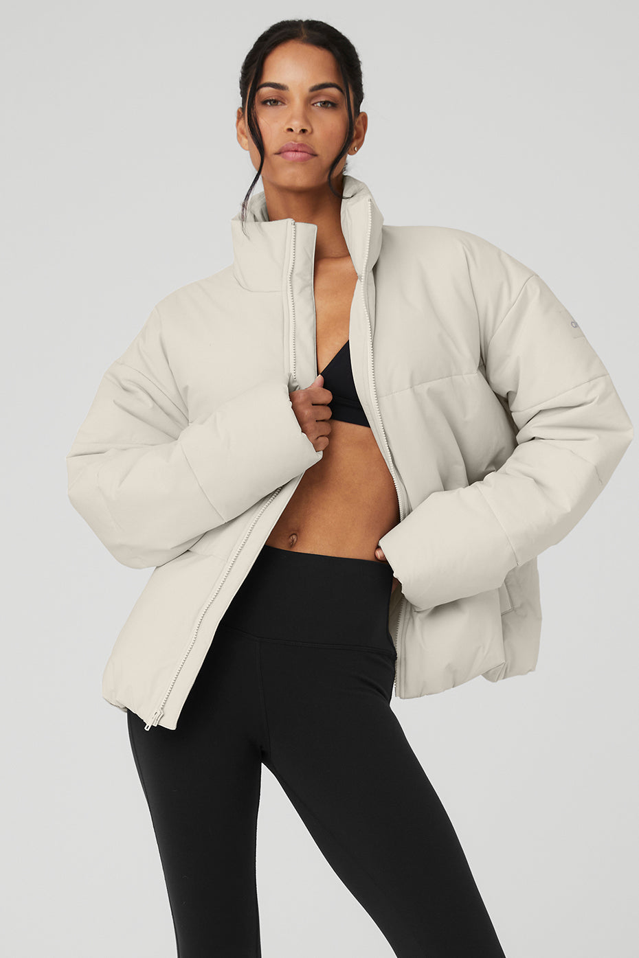 Alo Yoga Stretch Woven Street Puffer - Bone - imagen 1