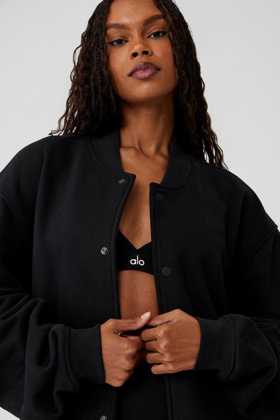 Alo Yoga Renown Varsity Jacket - Black - imagen 4