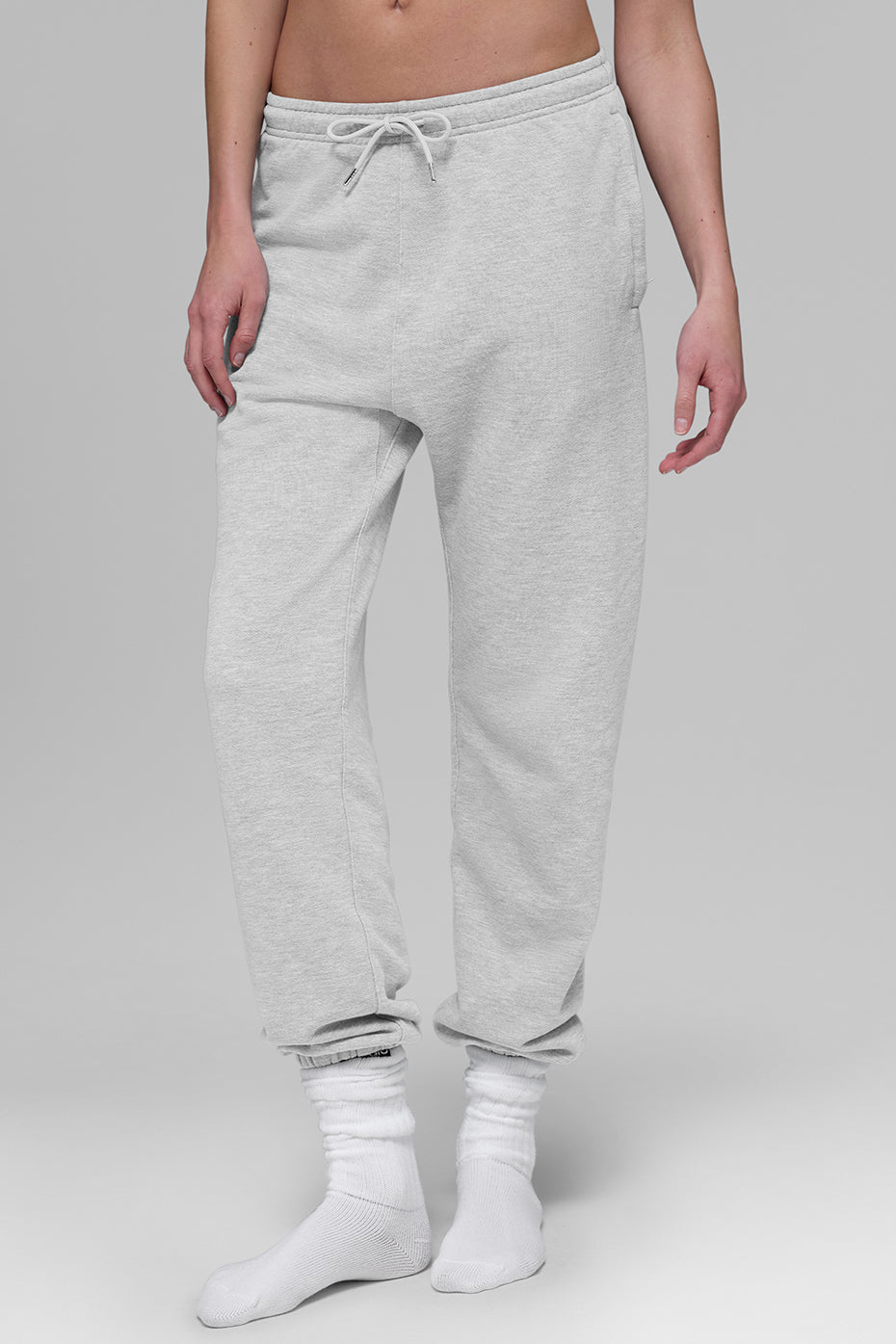 Alo Yoga Chill Sweatpant - Athletic Heather Grey - imagen 3