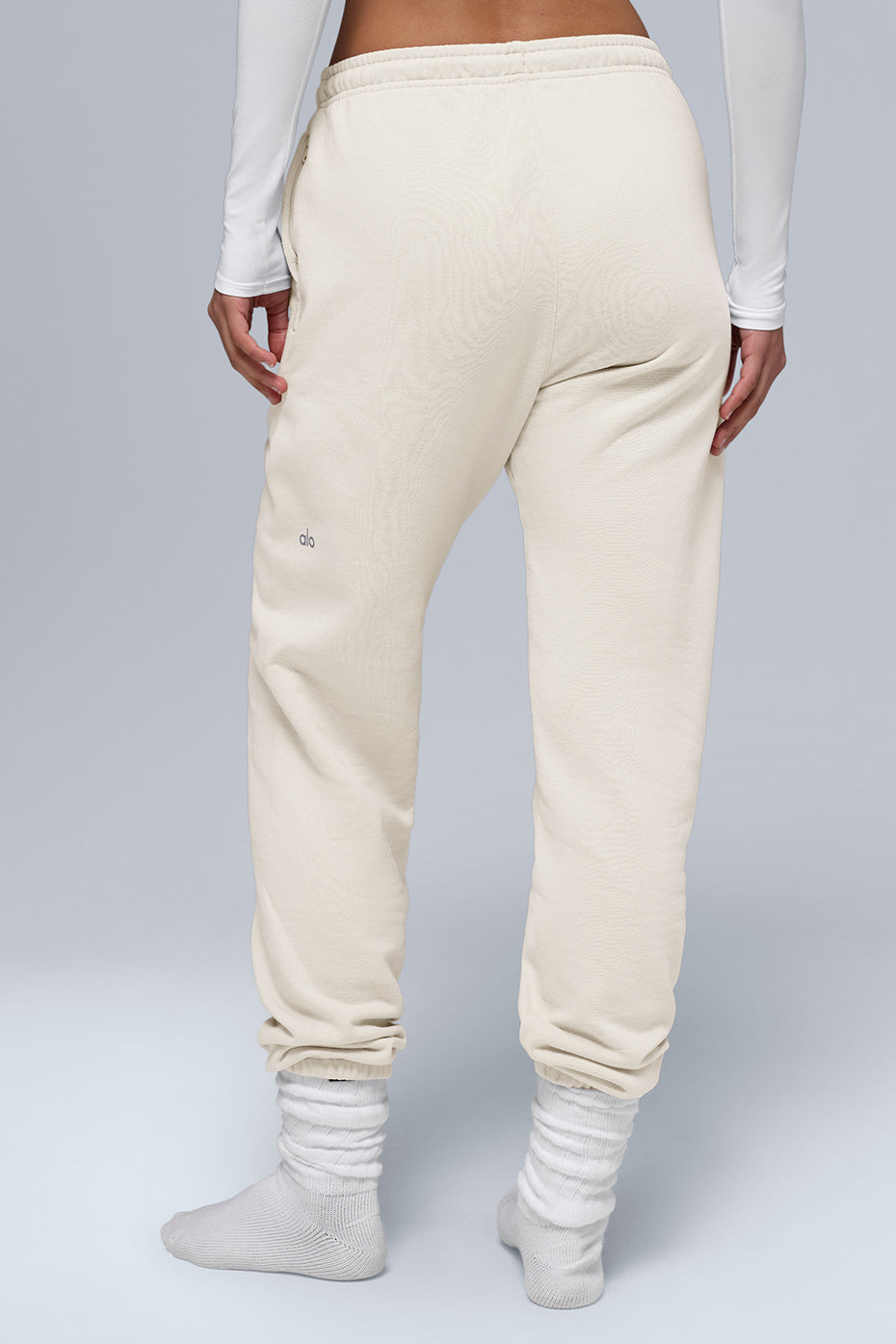 Alo Yoga Chill Sweatpant - Bone - imagen 2