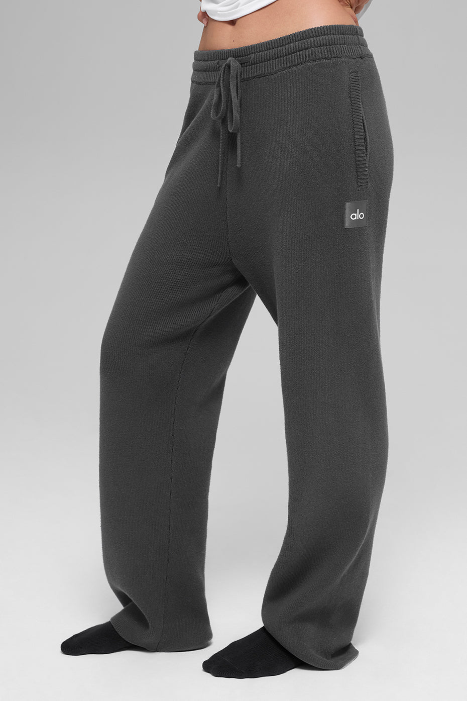 Alo Yoga Scholar Straight Leg Sweatpant - Anthracite - imagen 4