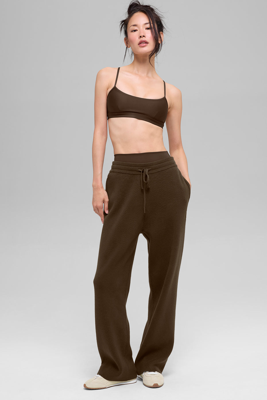Alo Yoga Scholar Straight Leg Sweatpant - Espresso - imagen 4