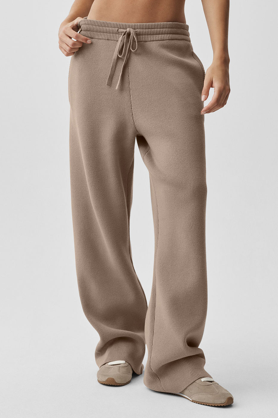Alo Yoga Scholar Straight Leg Sweatpant - Gravel - imagen 3