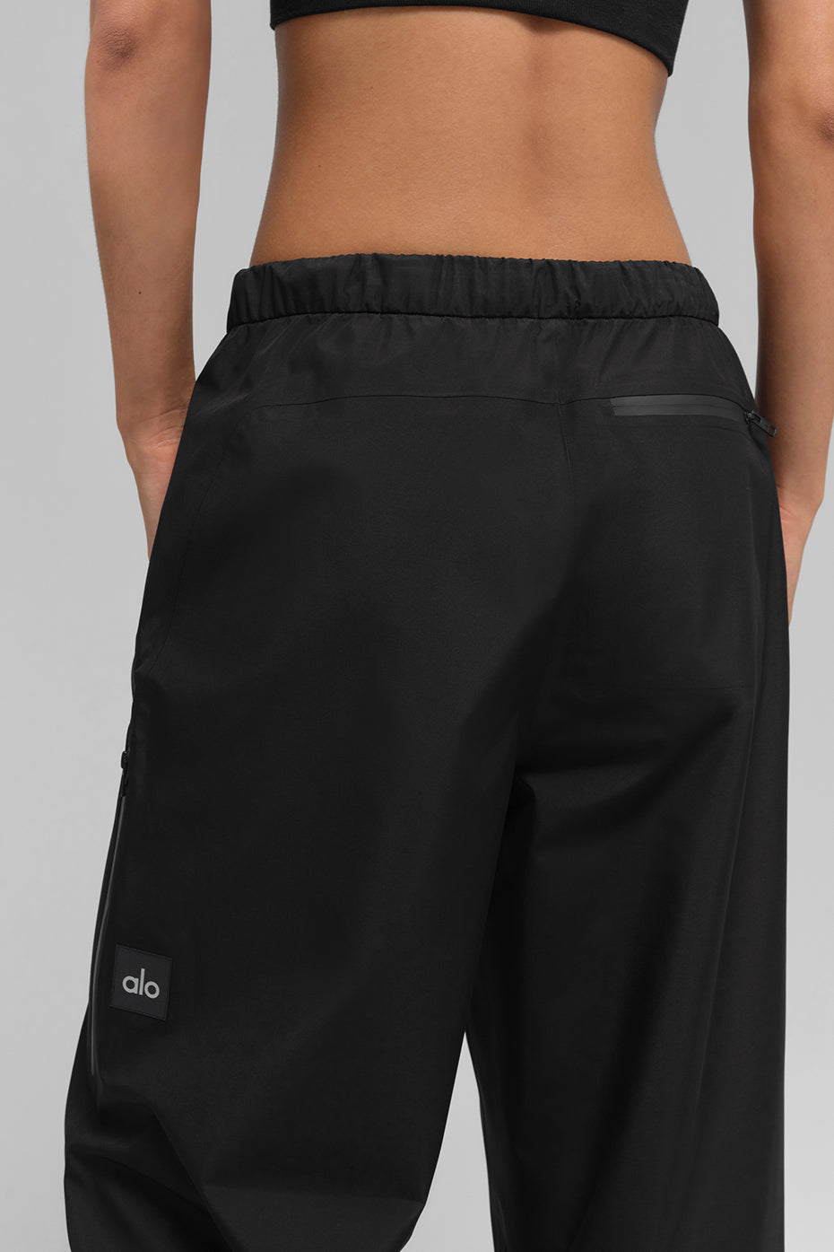 Alo Yoga Alpha Shell Pant - Black - imagen 5