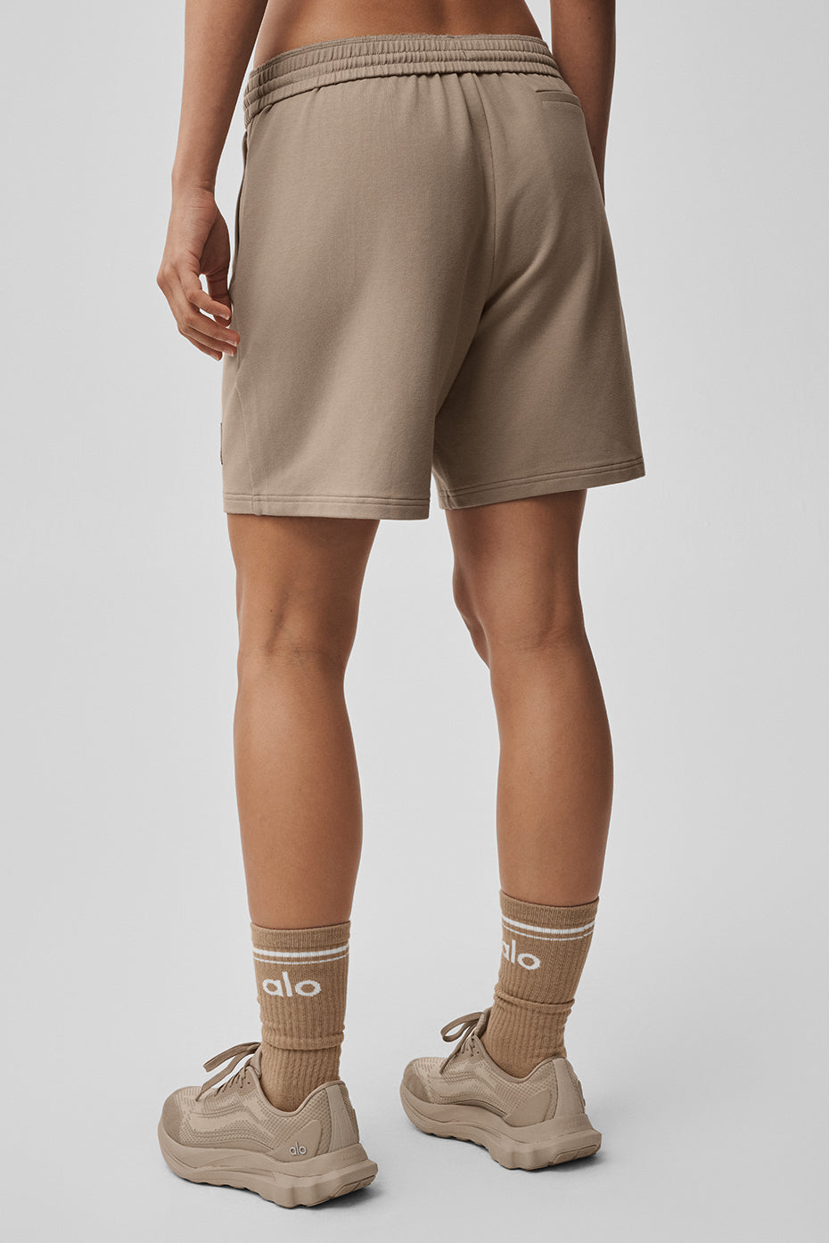 Alo Yoga 7" Double Take Short - Gravel - imagen 4