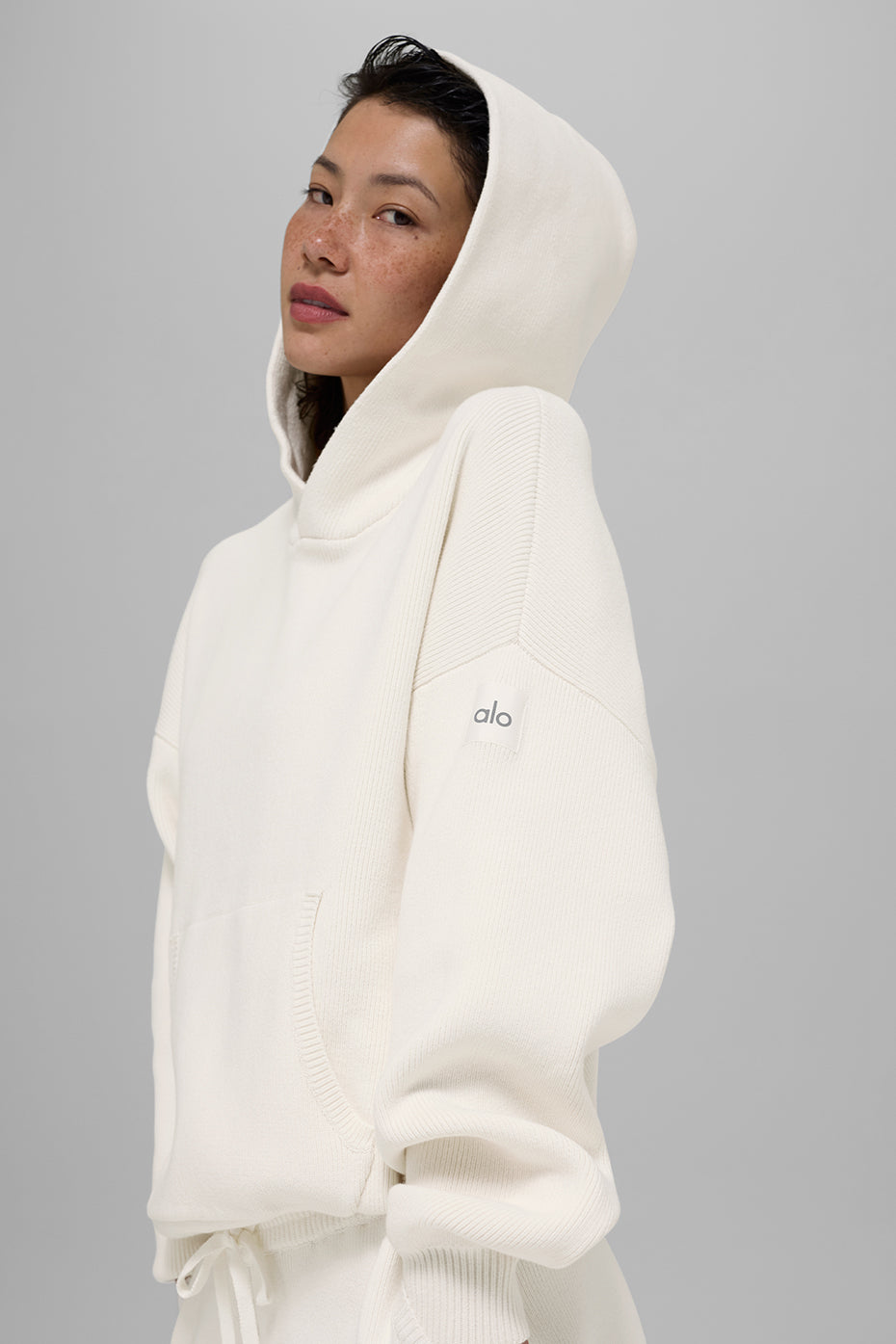 Alo Yoga Scholar Hooded Sweater - Ivory - imagen 3