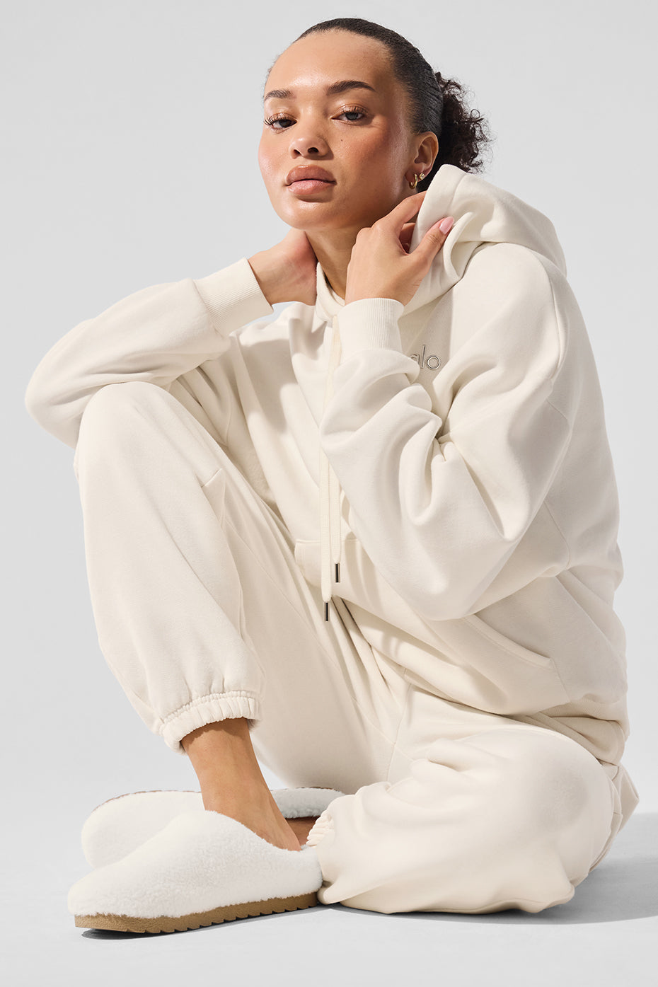 Alo Yoga Accolade Hoodie - Ivory - imagen 5