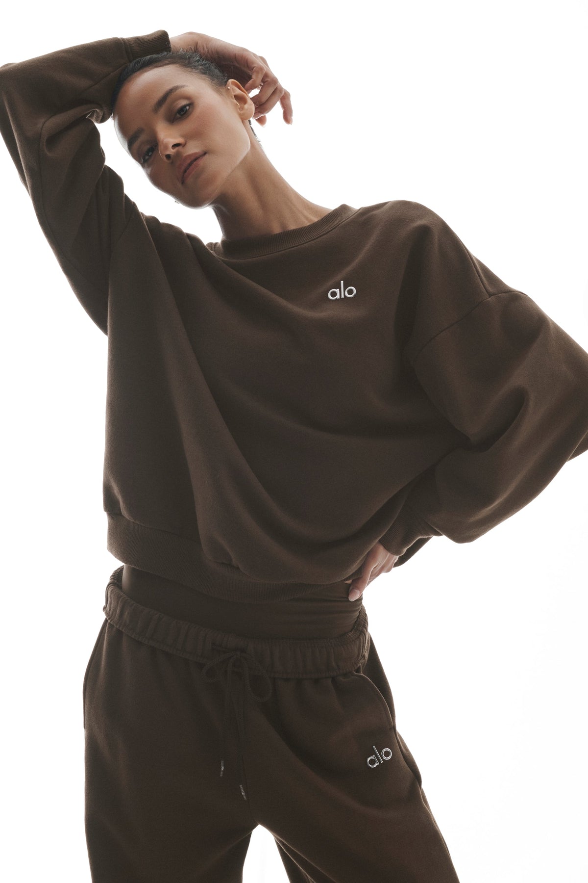 Alo Yoga Accolade Crew Neck Pullover - Espresso - imagen 5
