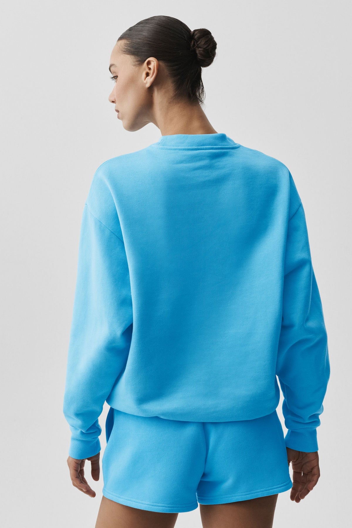 Alo Yoga Accolade Crew Neck Pullover - Azure Blue - imagen 3