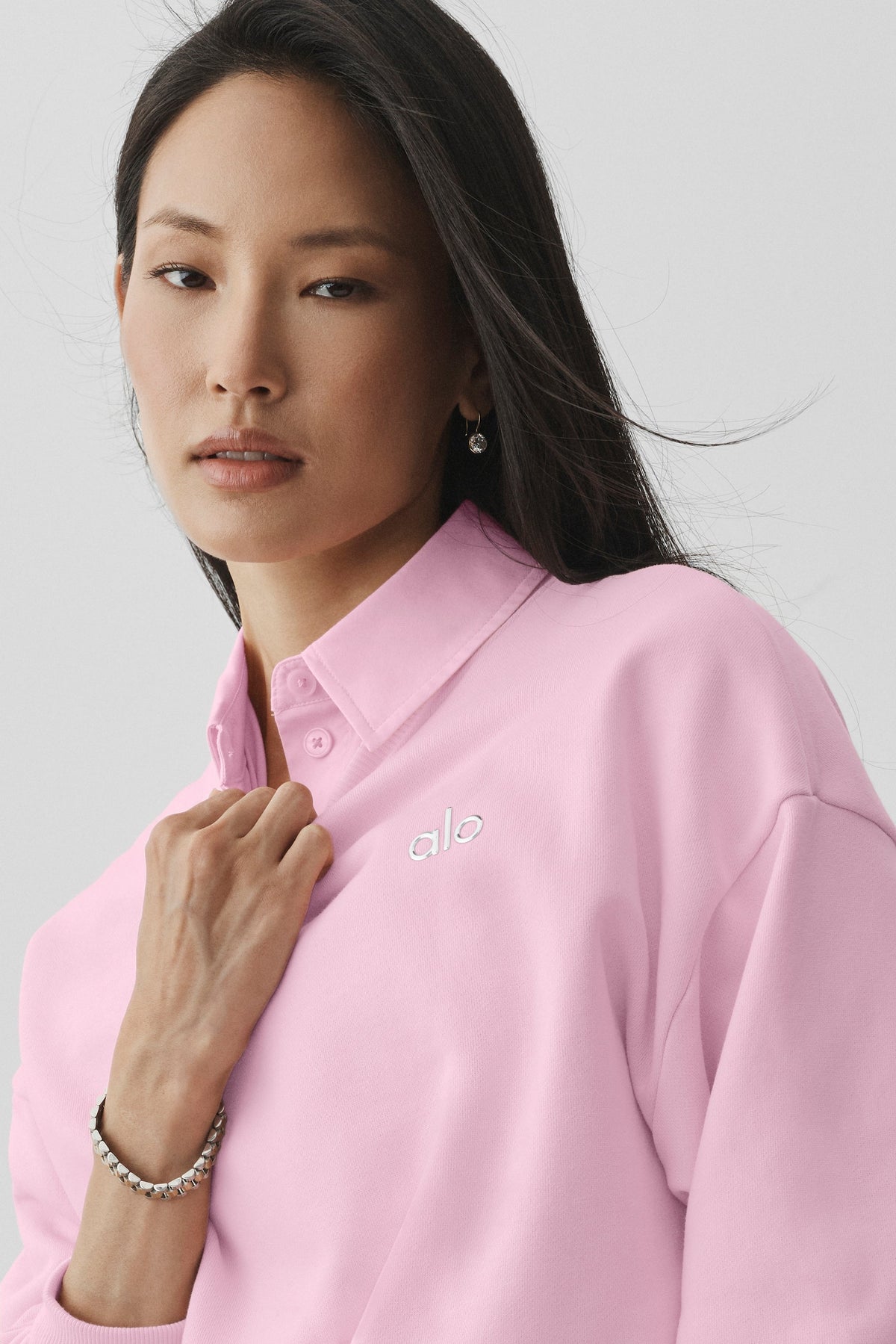 Alo Yoga Accolade Crew Neck Pullover - Pink Marshmallow - imagen 4